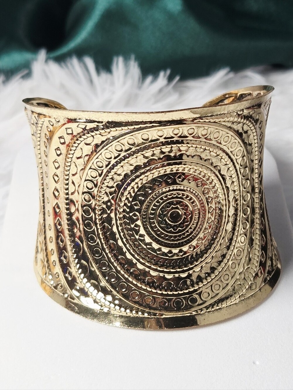Bold Gold Embossed Cuff Bracelet Raised Relief Boho Goddess Statement Jewelry - Picture 2 of 8